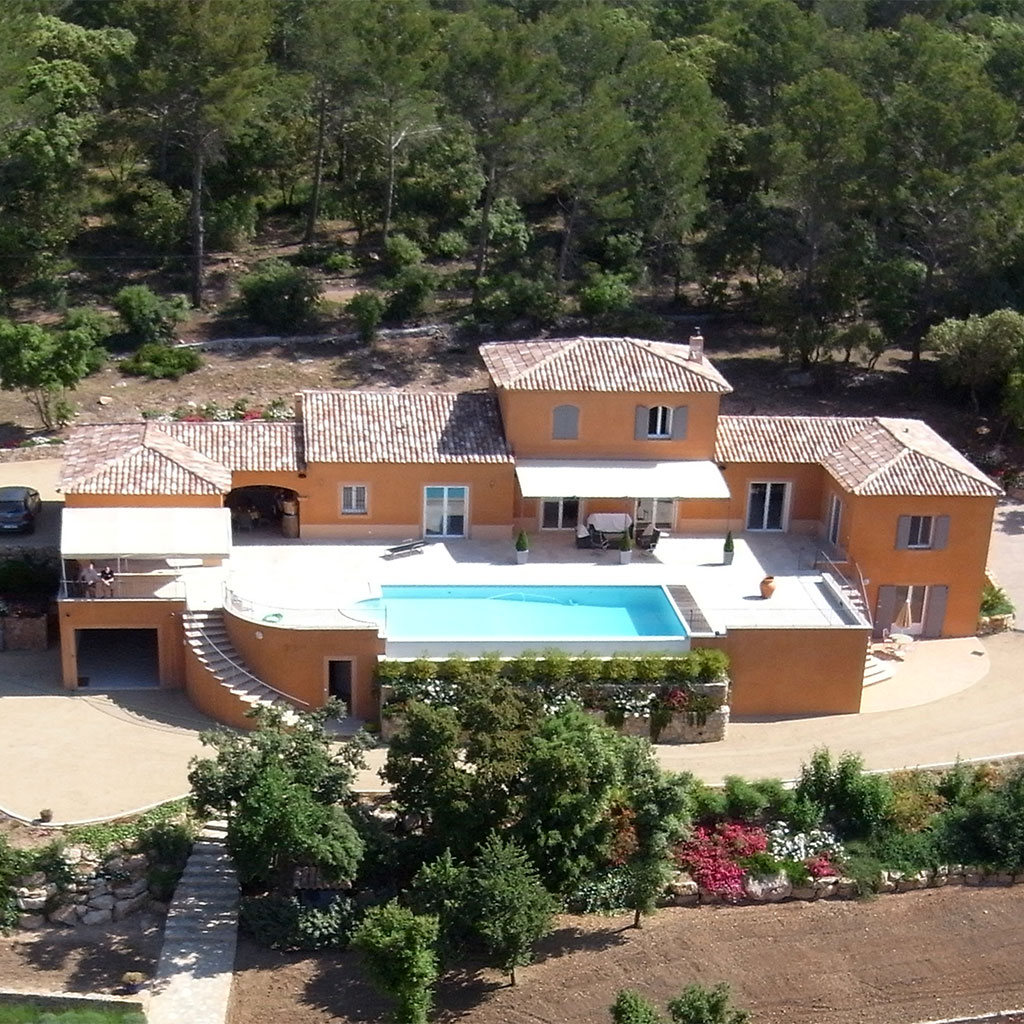 tlx-sluga-accueil-entreprise-artisanale-batiment TLX SLUGA - entreprise artisanale du bâtiment - vue aérienne maison piscine